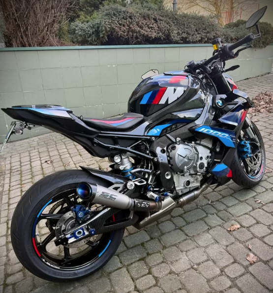BMW M1000R Competition